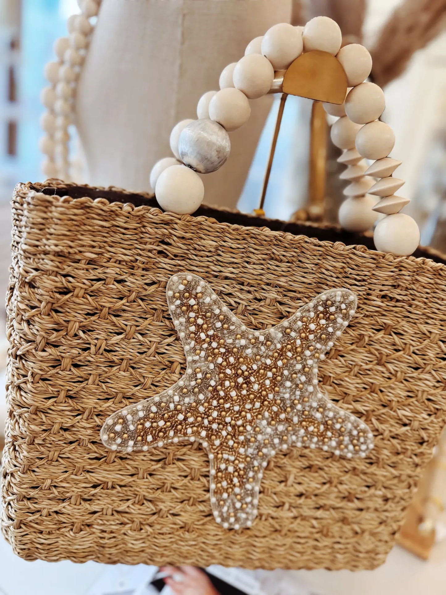 Sac en panier brodé de perles - M
