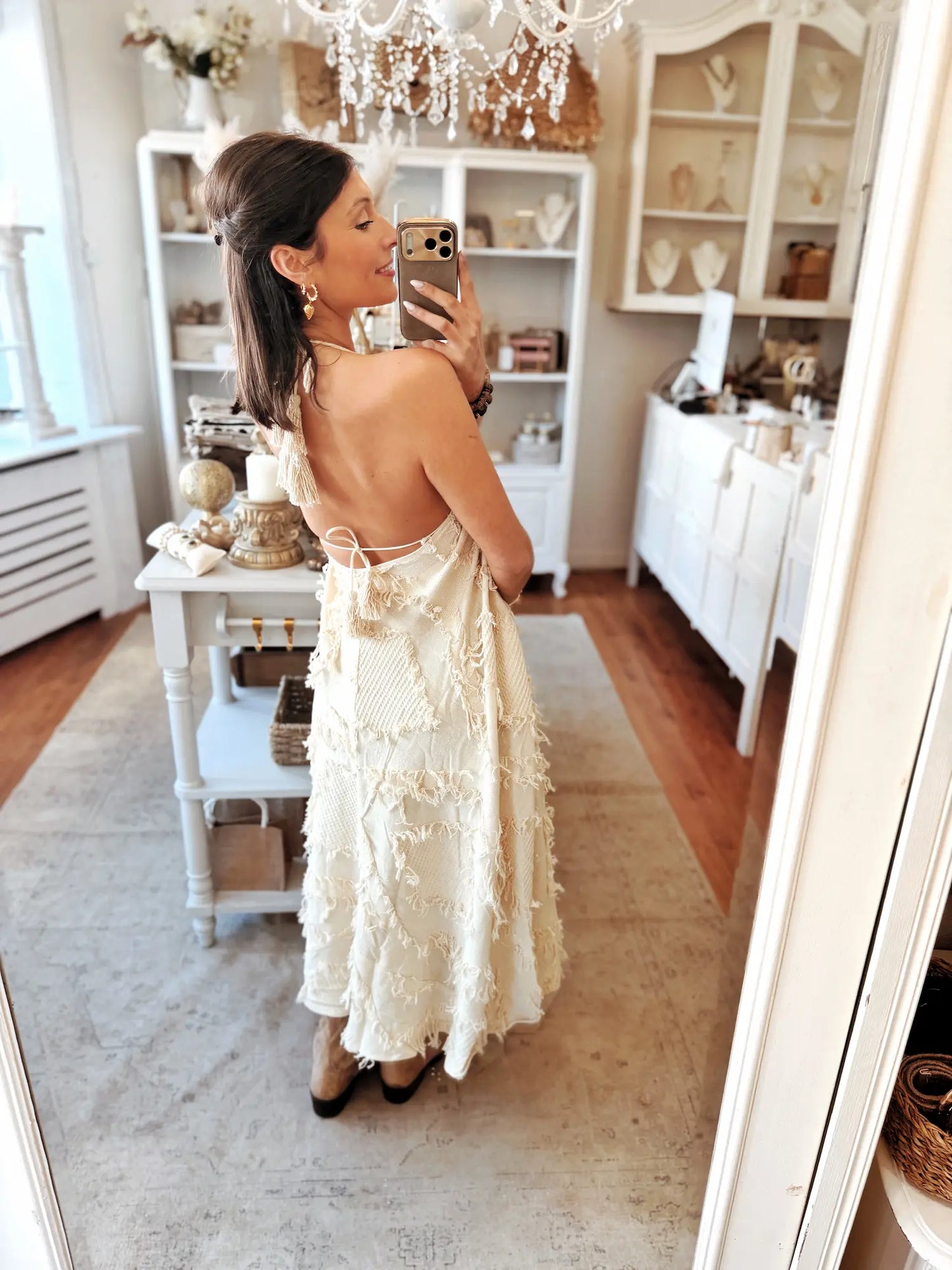 Robe à franges et dos nu