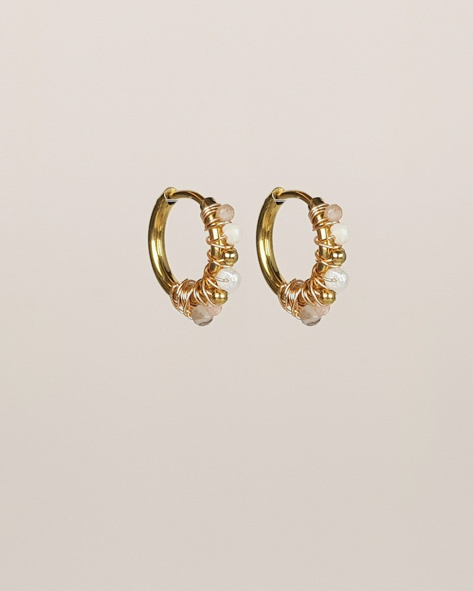 Petites boucles d'oreille créoles - Pierre de lune blanche