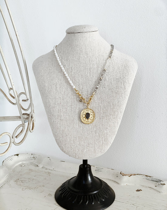 Collier Pola