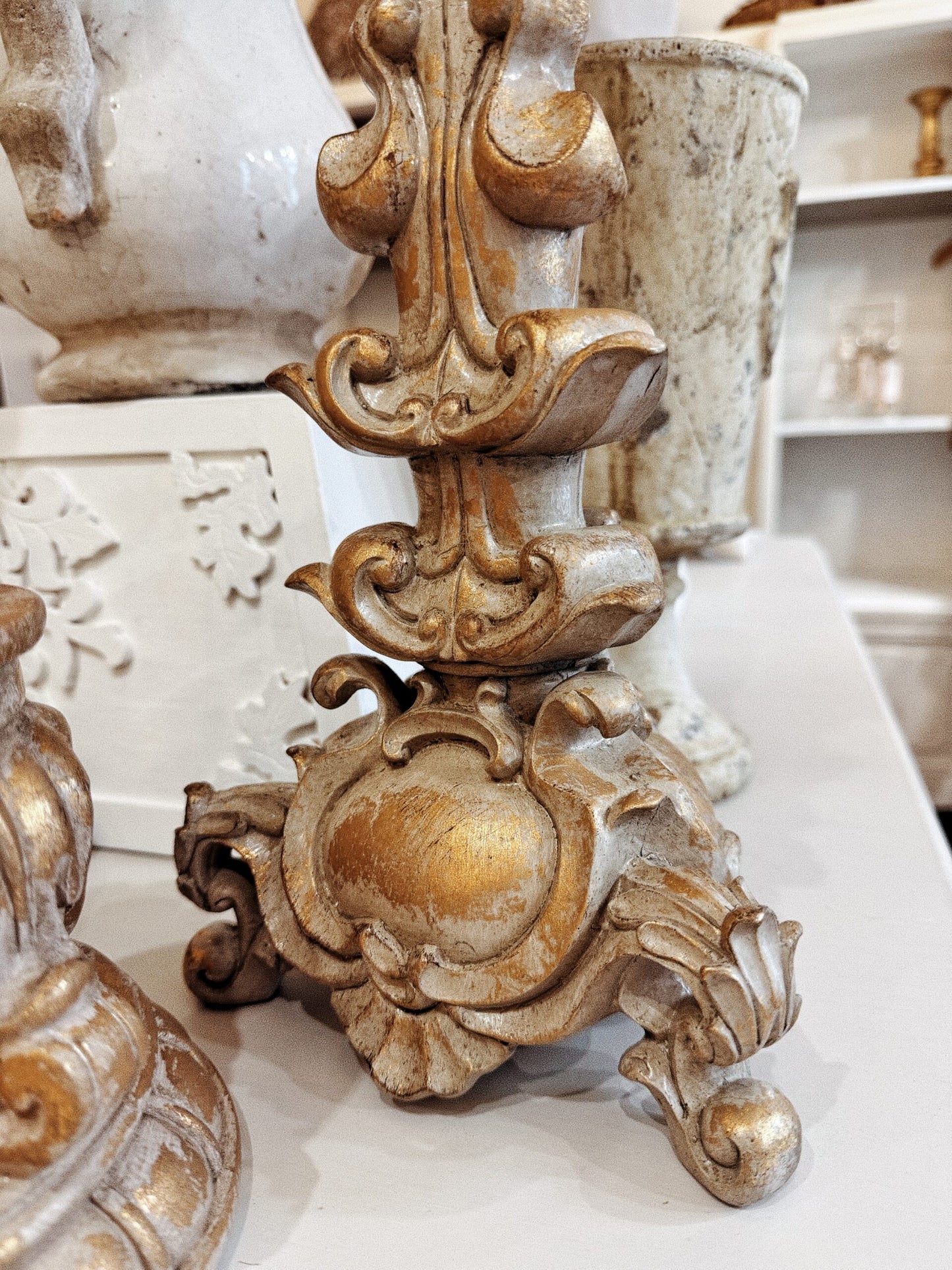 Chandelier baroque patiné