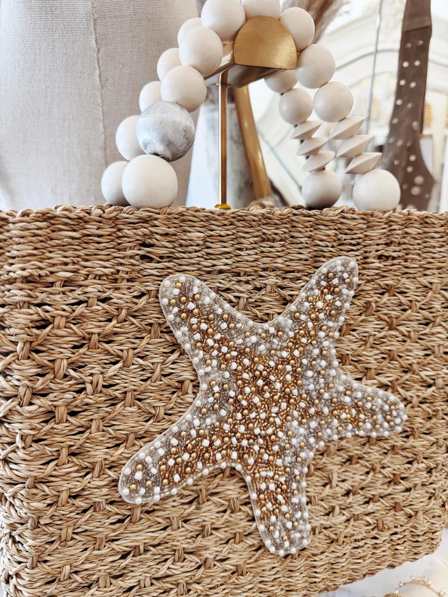 Sac en panier brodé de perles - M