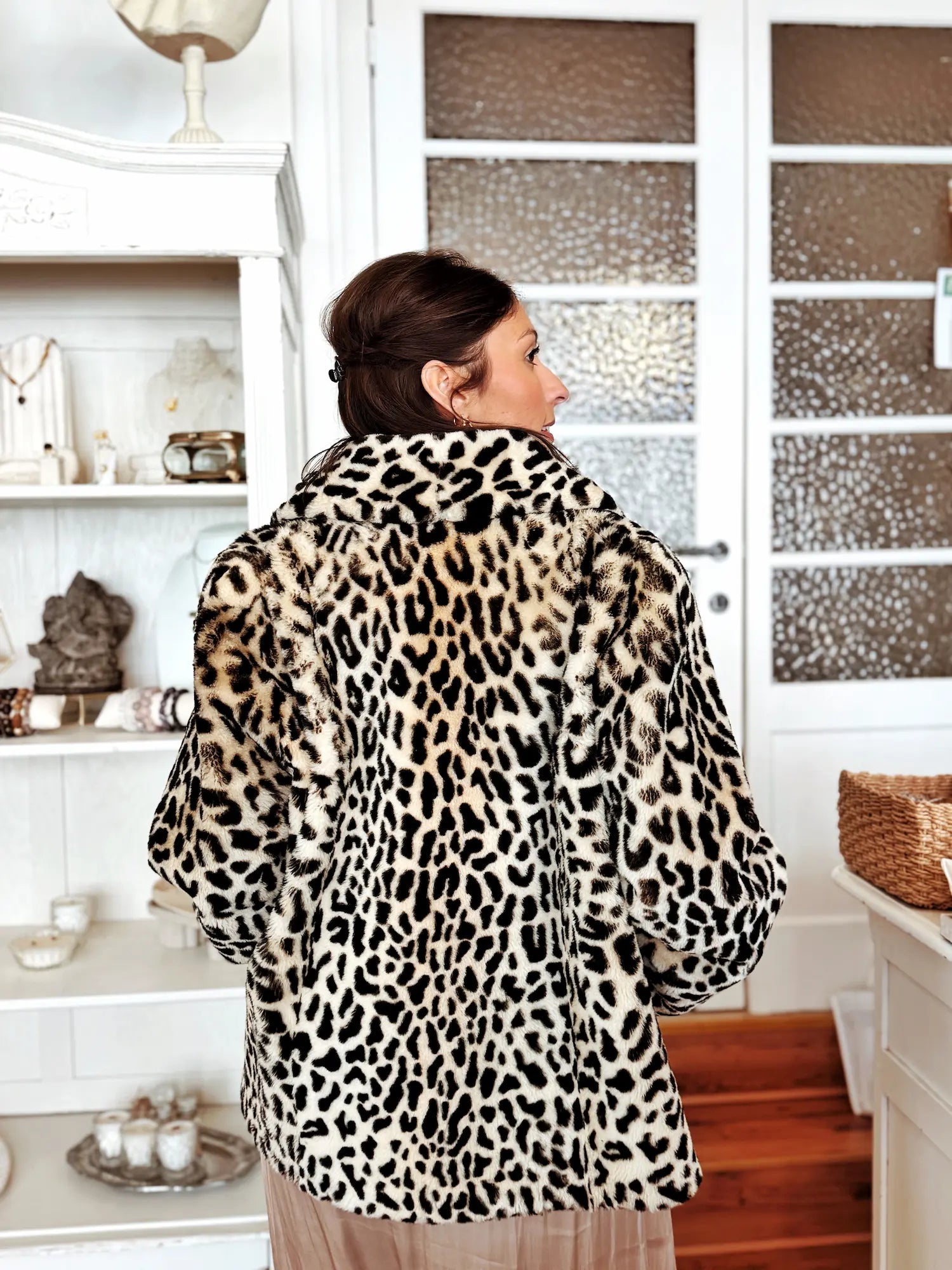 Veste léopard en fausse fourrure