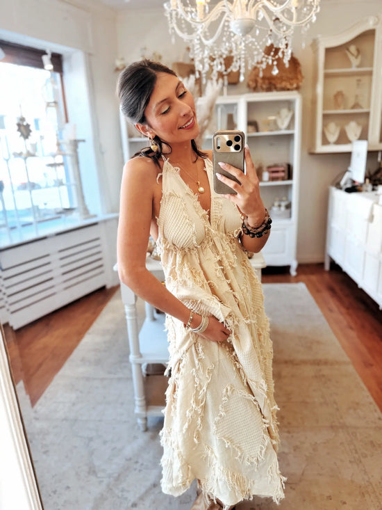 Robe à franges et dos nu