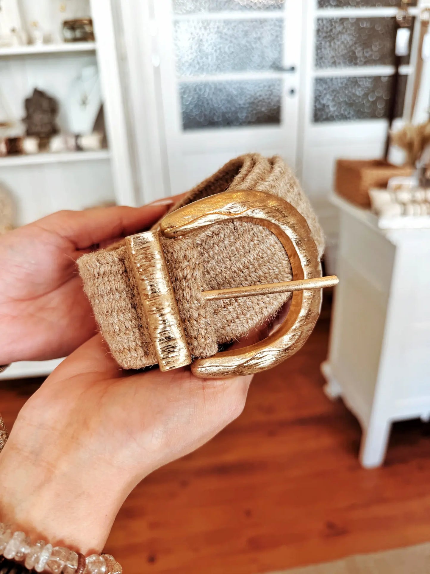 Ceinture en jute à boucle dorée