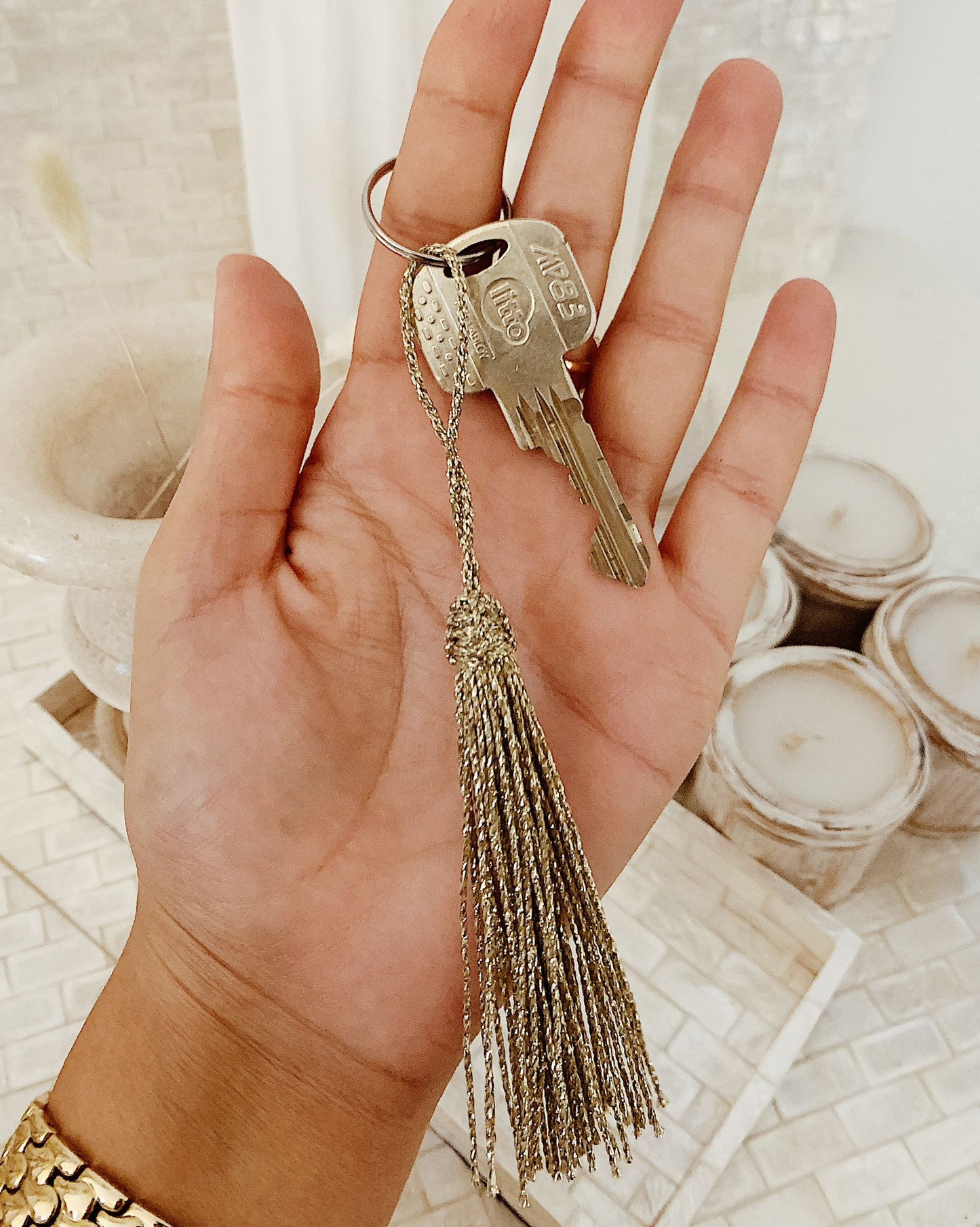 Porte-clés doré - M