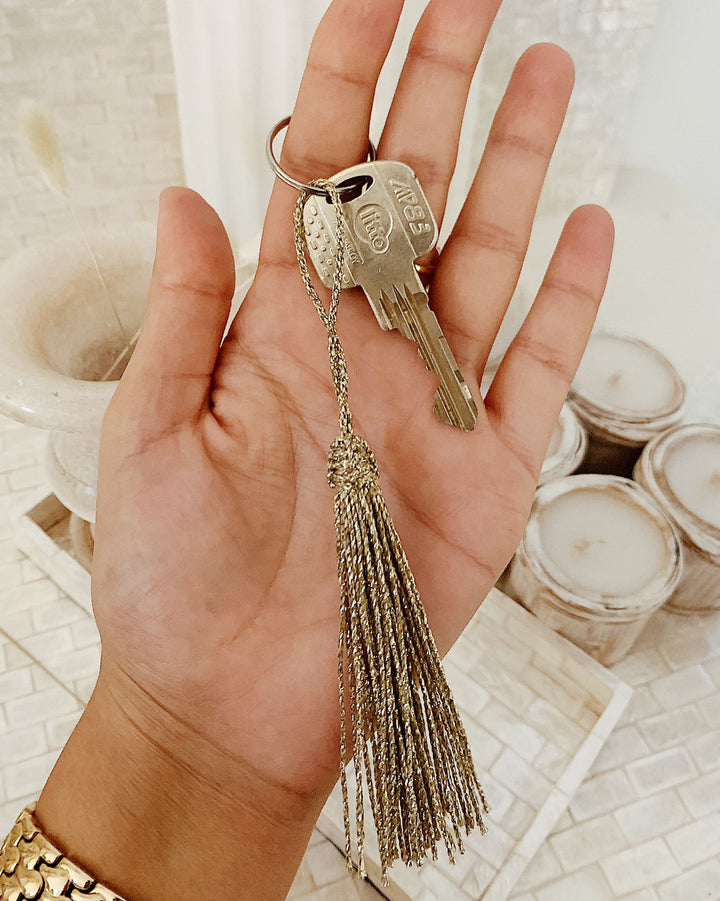 Porte-clés doré - M