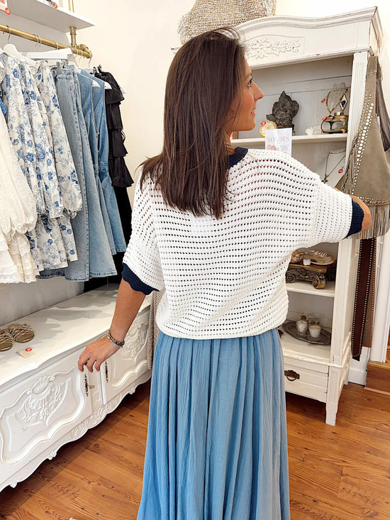 Haut en crochet ajouré – Écru & Bleu