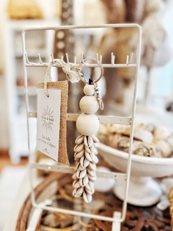 Porte-clés boules en bois coquillages